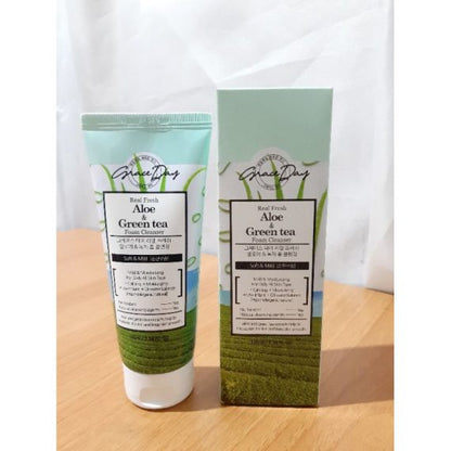 GRACE DAY Aloe and Green Tea Foam Cleanser (100ml)